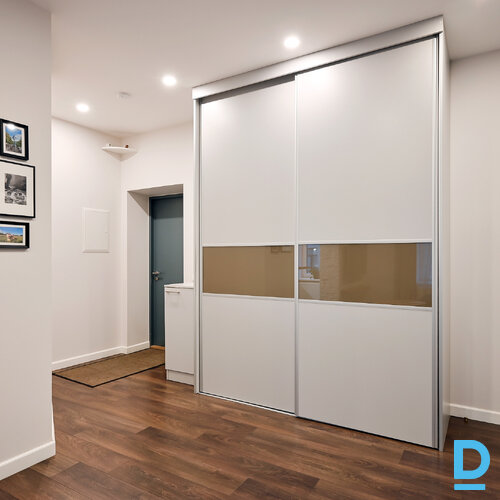 Pārdod dzīvokli Miera iela 105