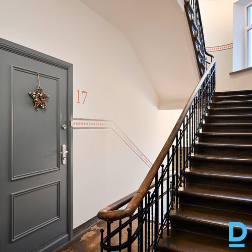 Pārdod dzīvokli Miera iela 105