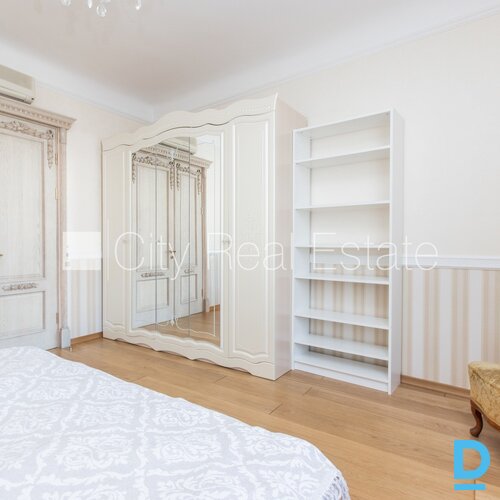 Izīrē dzīvokli Rīgā