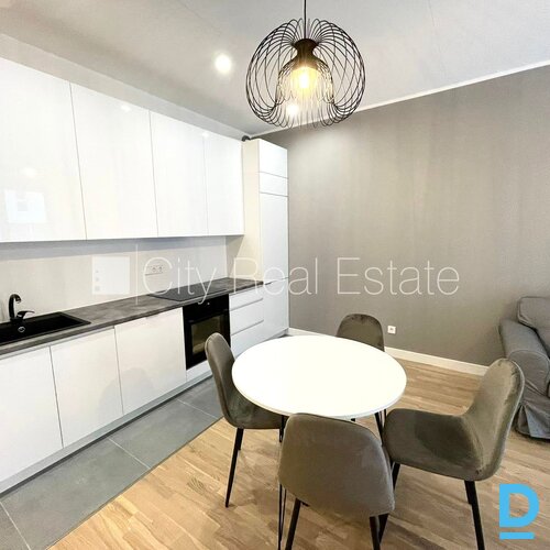 Izīrē dzīvokli Rīgā