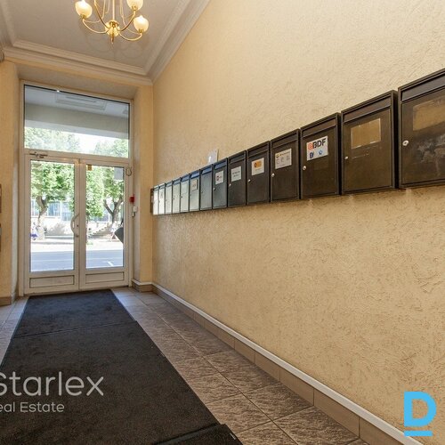 Birojs Rīgas centrā pie Vērmanes parka