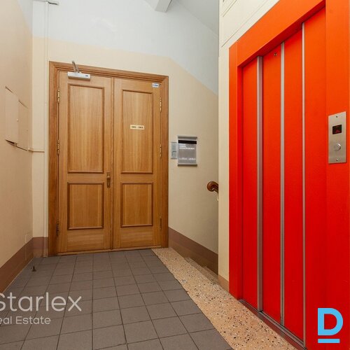 Birojs Rīgas centrā pie Vērmanes parka