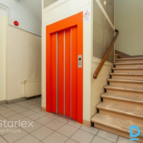 Birojs Rīgas centrā pie Vērmanes parka