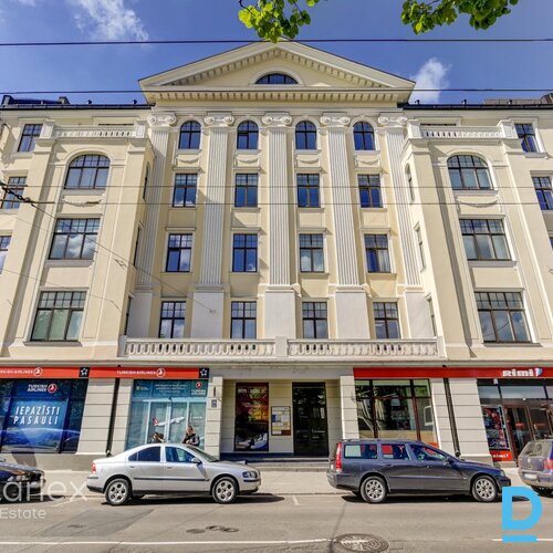 Birojs Rīgas centrā pie Vērmanes parka