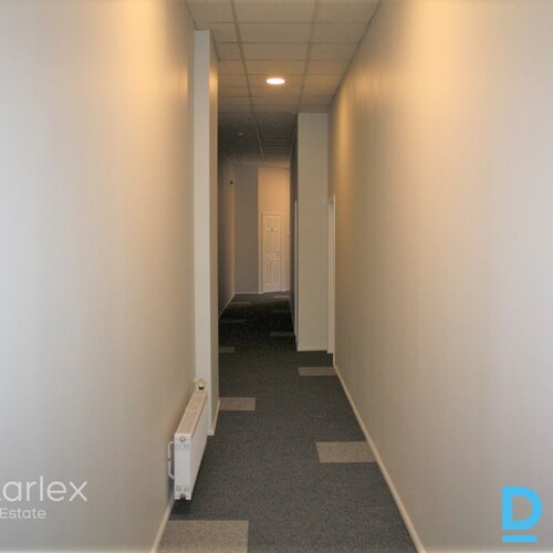 Birojs Rīgas centrā pie Vērmanes parka