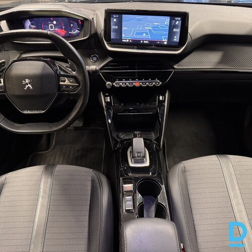 Pārdod Peugeot 2008 1.2i, 2021 Pārdod Peugeot 2008 1.2i, 2021