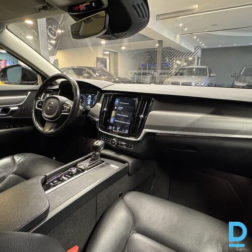 Pārdod Volvo S90 2.0d, 2018