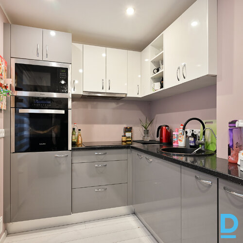 Pārdod dzīvokli Plūdu iela 4