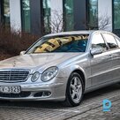 Продается Mercedes-Benz E220d, 2003 год выпуска.