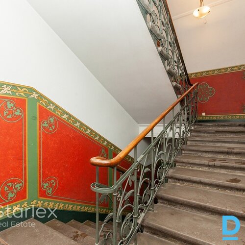 Mūsdienīgs birojs Rīgas klusajā centrā