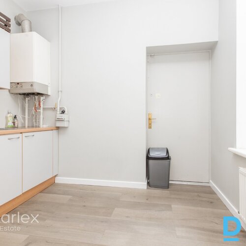 Mūsdienīgs birojs Rīgas klusajā centrā