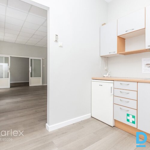 Mūsdienīgs birojs Rīgas klusajā centrā