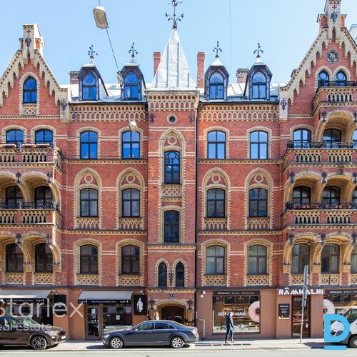 Mūsdienīgs birojs Rīgas klusajā centrā