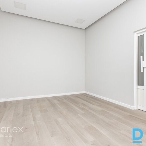 Mūsdienīgs birojs Rīgas klusajā centrā