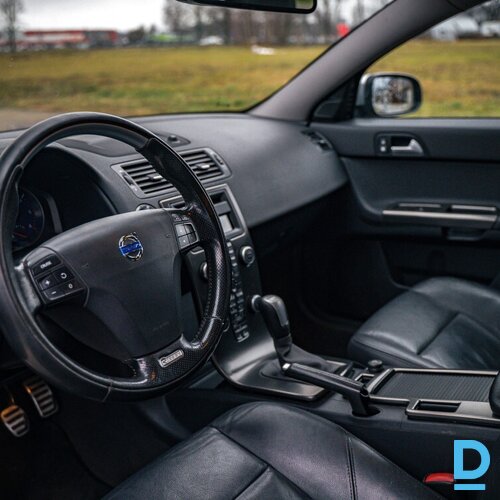 Pārdod Volvo V50 2.0d, R-Design, 2008