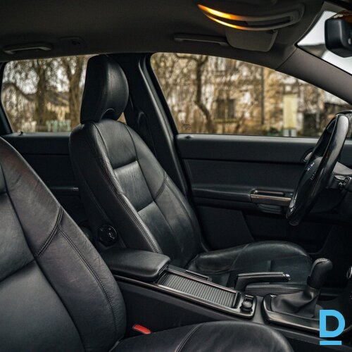 Pārdod Volvo V50 2.0d, R-Design, 2008