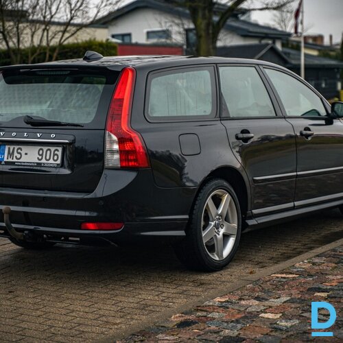 Pārdod Volvo V50 2.0d, R-Design, 2008