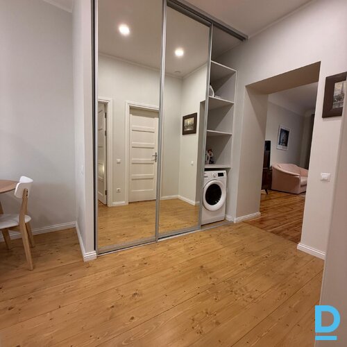 Izīrē dzīvokli Rīga