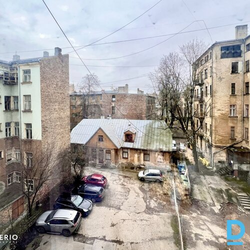 Pārdod dzīvokli Rīga Centrs Brīvības 60 Pārdod dzīvokli Rīga Centrs Brīvības 60