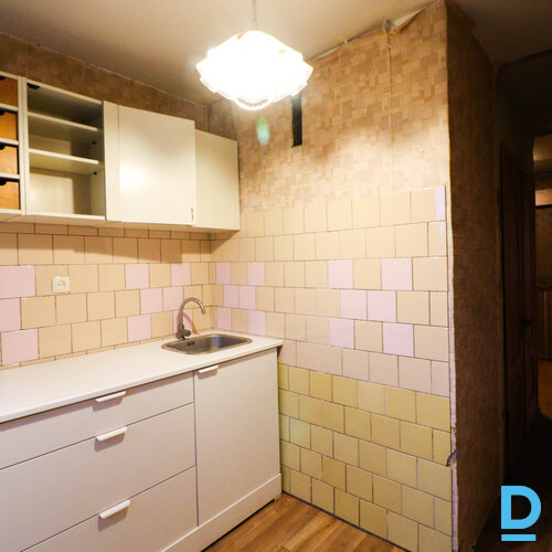 Pārdod dzīvokli Kurzemes prospekts 32 Pārdod dzīvokli Kurzemes prospekts 32