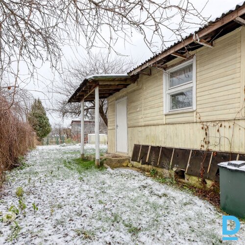 Pārdošanā koka karkasa dārza mājiņa ar 620 m² zemes gabalu Ogrē.Īpašumam ir izve