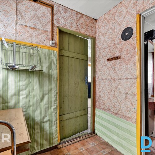 Pārdošanā koka karkasa dārza mājiņa ar 620 m² zemes gabalu Ogrē.Īpašumam ir izve