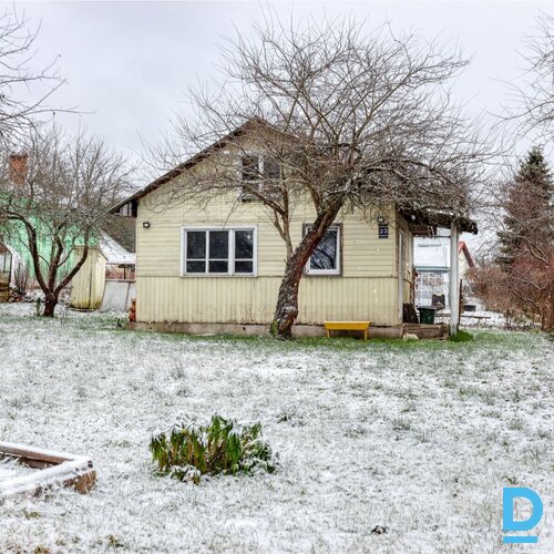 Pārdošanā koka karkasa dārza mājiņa ar 620 m² zemes gabalu Ogrē.Īpašumam ir izve