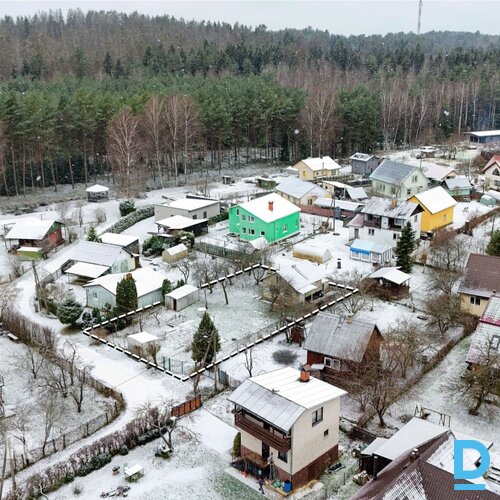 Pārdošanā koka karkasa dārza mājiņa ar 620 m² zemes gabalu Ogrē.Īpašumam ir izve