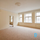 Pārdod dzīvokli Ernesta Birznieka-Upīša iela 27