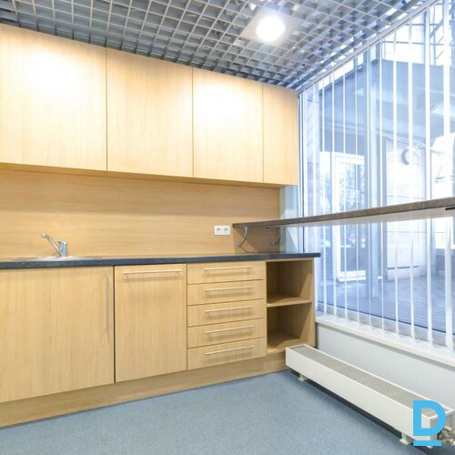 Izīrē biroju Brīvības iela 171