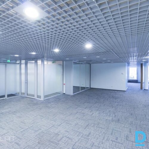 Izīrē biroju Brīvības iela 171