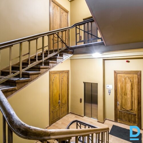 Birojs Rīgas centrā pie Lāčplēša ielas