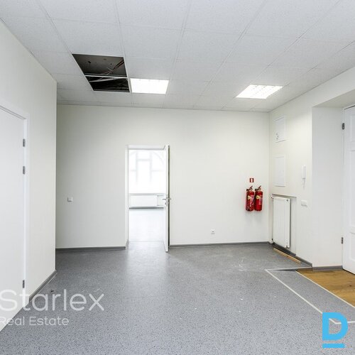 Birojs Rīgas centrā pie Lāčplēša ielas