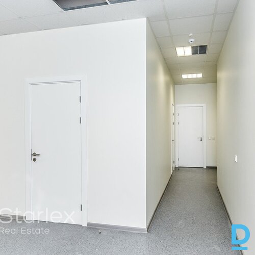 Birojs Rīgas centrā pie Lāčplēša ielas