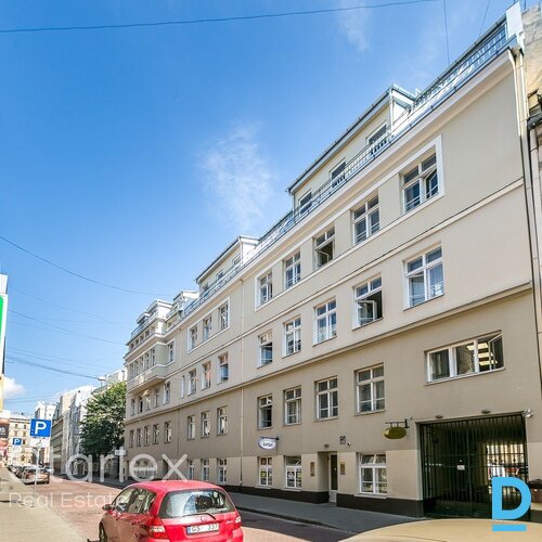 Birojs Rīgas centrā pie Uzņēmu Reģistra