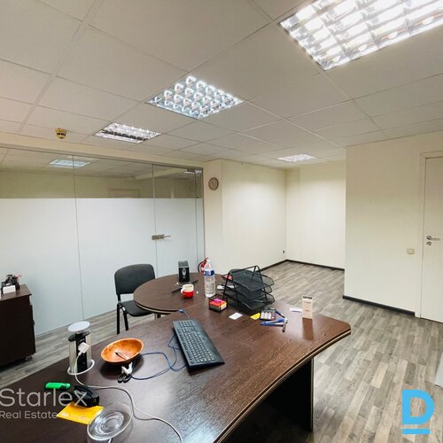 Birojs Rīgas centrā pie Uzņēmu Reģistra