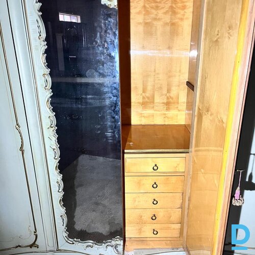 Pārdod Guļamistabas komplekti