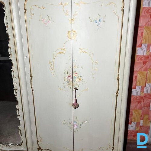 Pārdod Guļamistabas komplekti