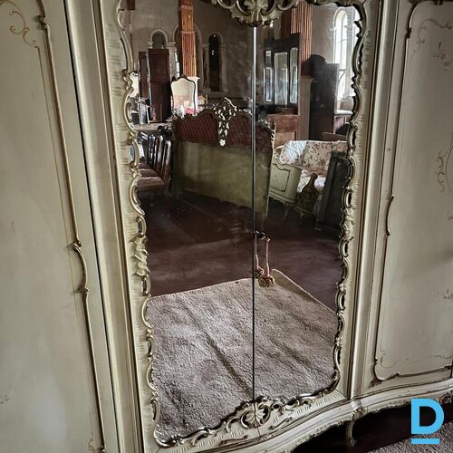 Pārdod Guļamistabas komplekti