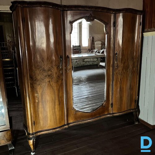 Pārdod Guļamistabas komplekti