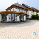 Gatavs naktsmītņu un atpūtas bizness - trīs stāvu viesnīca ar kafejnīcu, saunu u