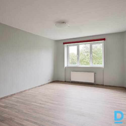 Pārdod dzīvokli Nākotnes iela 1