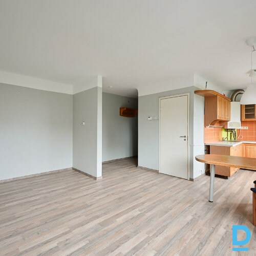 Pārdod dzīvokli Nākotnes iela 1