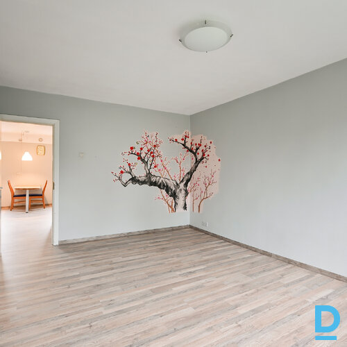 Pārdod dzīvokli Nākotnes iela 1