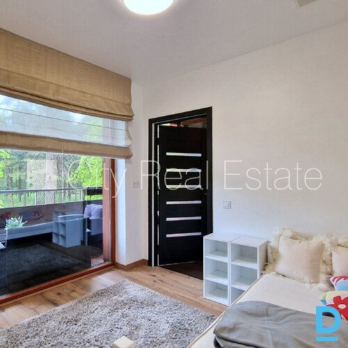 Izīrē dzīvokli Jūrmalā