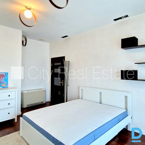 Izīrē dzīvokli Jūrmalā