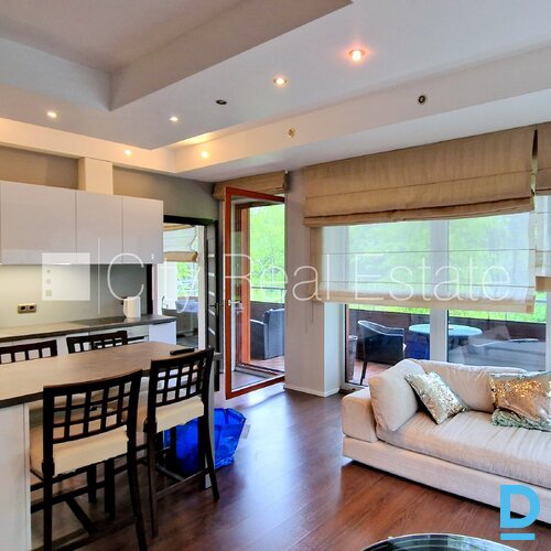 Izīrē dzīvokli Jūrmalā