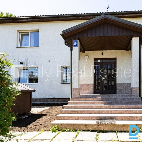 Pārdod māju Jūrmalā Pārdod māju Jūrmalā