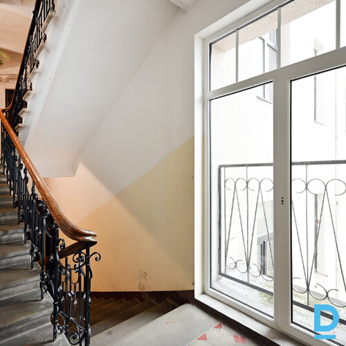 Pārdod dzīvokli Tērbatas iela 59/61