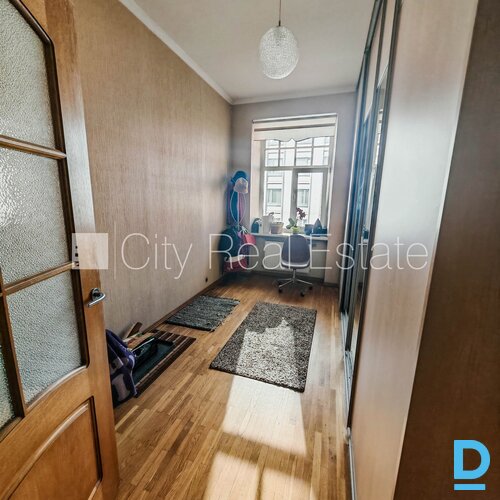 Izīrē dzīvokli Rīgā